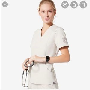 Star Wars “Rey” Figs scrub top xs